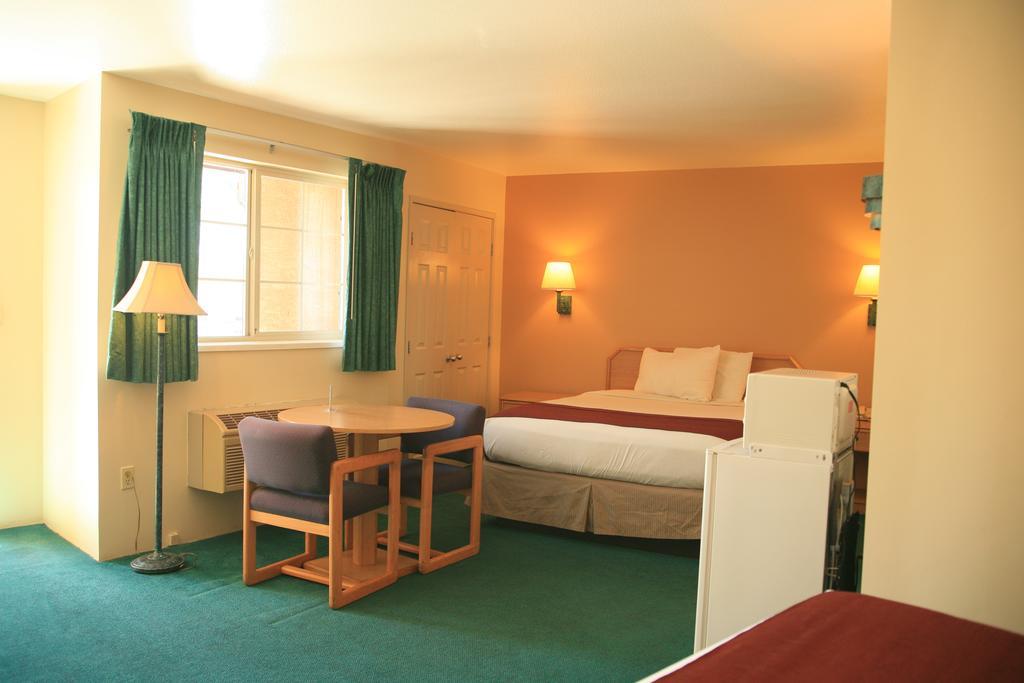 Black Canyon Motel Монтроз Экстерьер фото