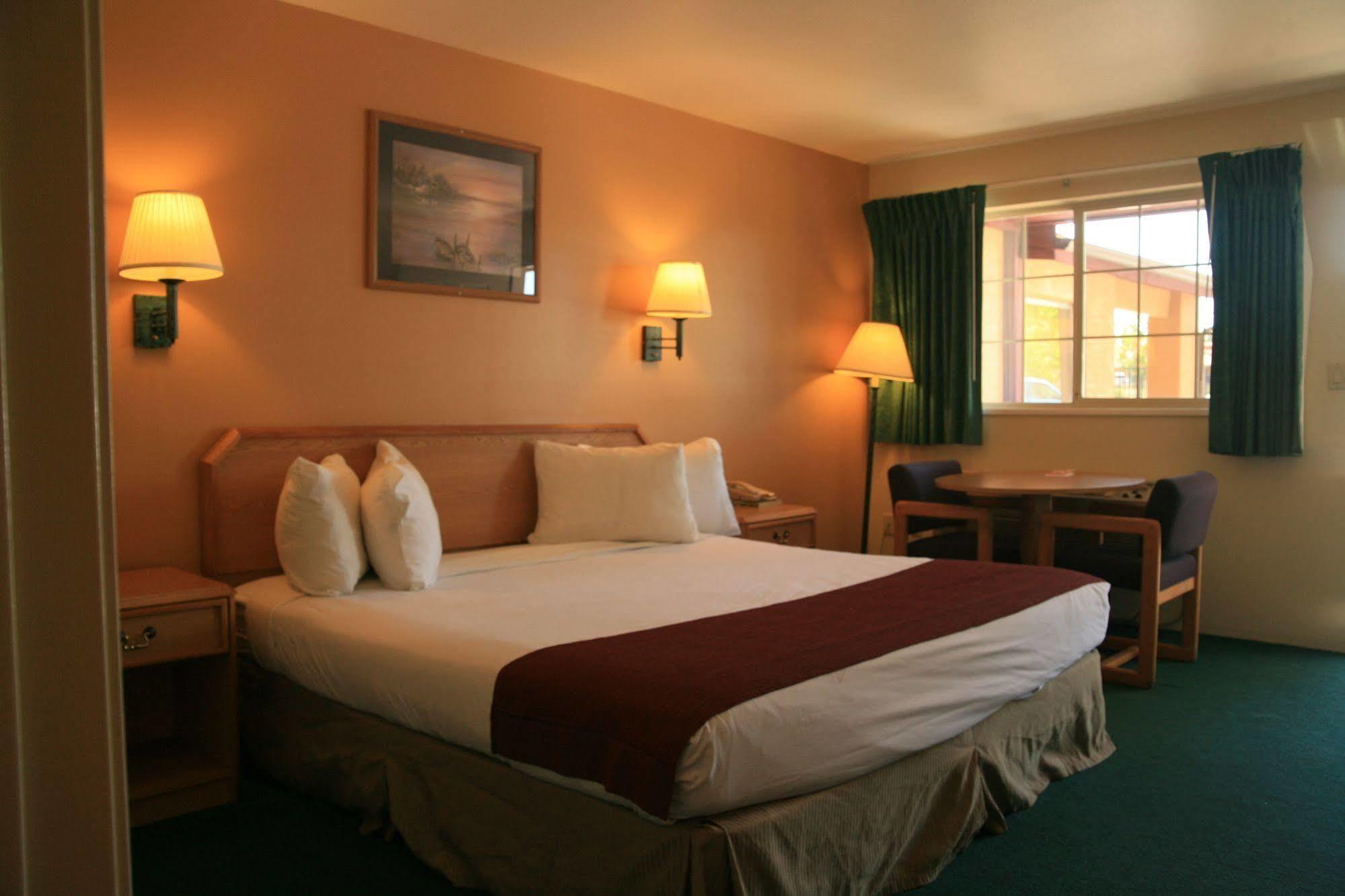 Black Canyon Motel Монтроз Экстерьер фото